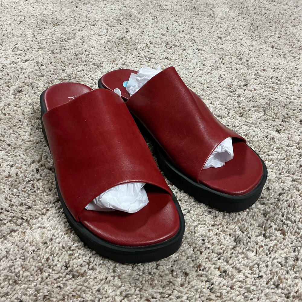 Bare Traps Rebecca Red Leather Platform Slide Sandals Womens 10M BT-S00204-10